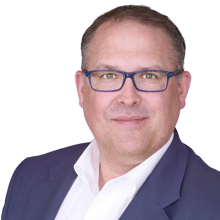 Porträt eines Mannes in Businesskleidung mit Brille