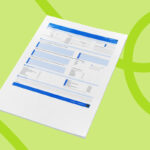 Checkliste auf grünem Hintergrund